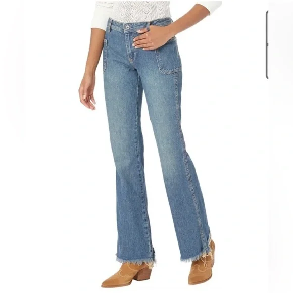 We The Free Izzy Flare Jeans Distressed Hem Blue Women's Size 30 - Picture 12 of 12